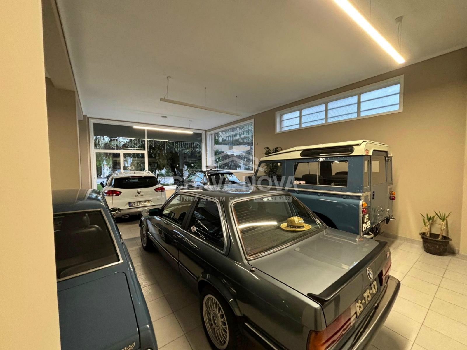 Loja para Arrendamento em Mafamude e Vilar do Paraíso