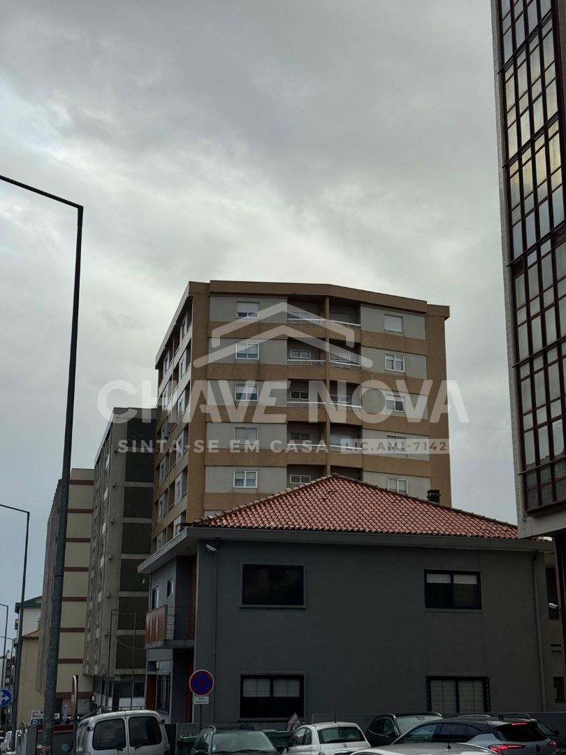 Apartamento T3 para Venda em Mafamude e Vilar do Paraíso