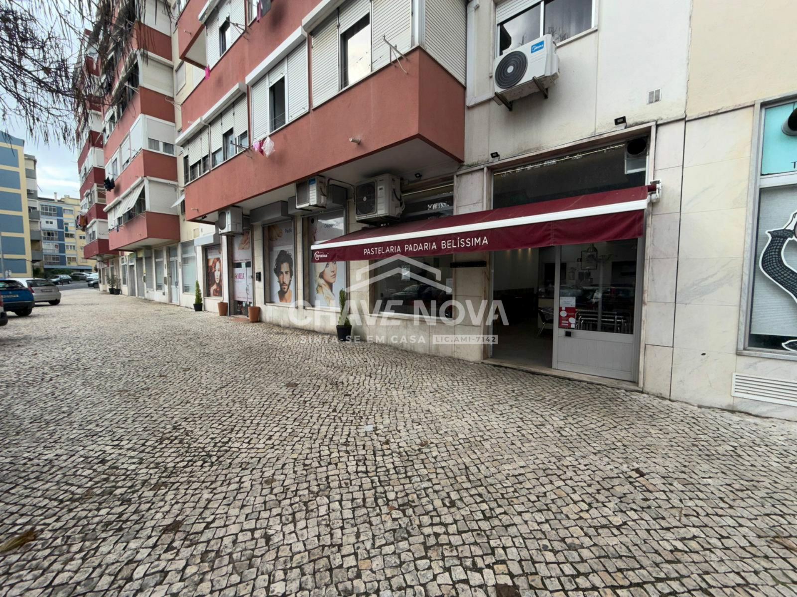 Loja para Venda em Póvoa de Santo Adrião e Olival Basto