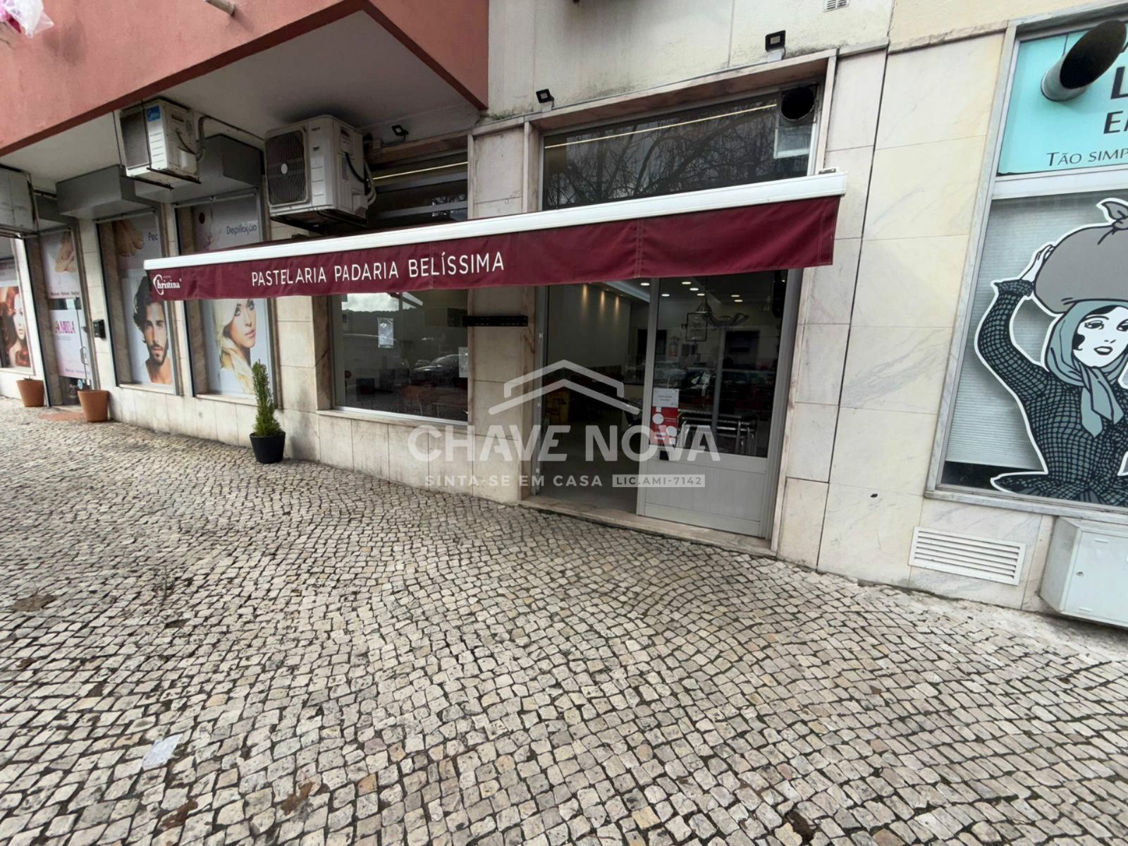 Loja para Venda em Póvoa de Santo Adrião e Olival Basto