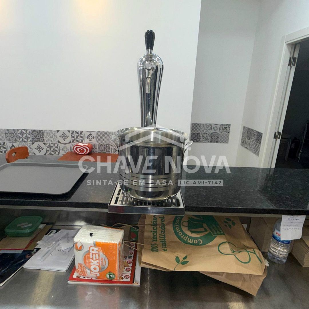 Loja para Venda em Póvoa de Santo Adrião e Olival Basto