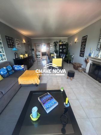 Apartamento T4 para Venda em Albufeira e Olhos de Água