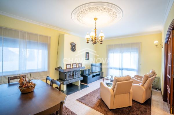 Moradia T4, para venda, em Rio Tinto Moradia T4, para venda, em Rio Tinto