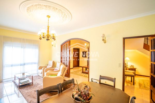 Moradia T4, para venda, em Rio Tinto Moradia T4, para venda, em Rio Tinto