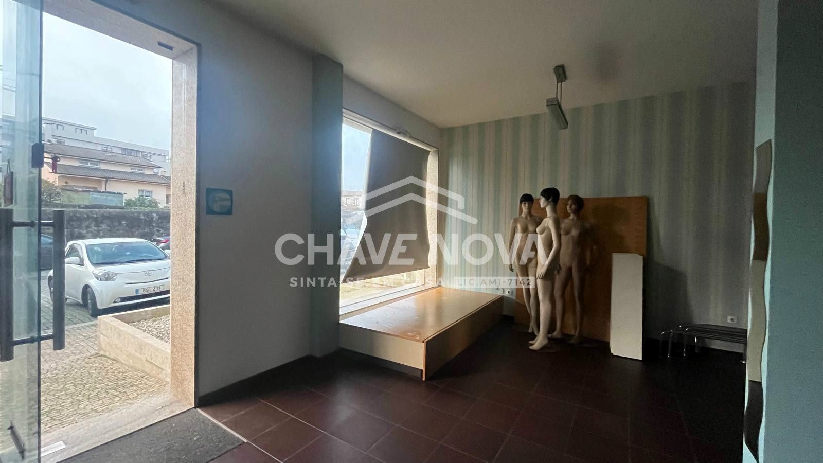 ARRENDA-SE LOJA – 65 m² – VALADARES, VILA NOVA DE GAIA ARRENDA-SE LOJA – 65 m² – VALADARES, VILA NOVA DE GAIA