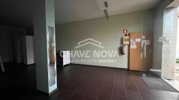 ARRENDA-SE LOJA – 65 m² – VALADARES, VILA NOVA DE GAIA ARRENDA-SE LOJA – 65 m² – VALADARES, VILA NOVA DE GAIA