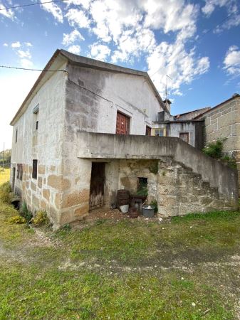 Moradia Rústica Independente com Terreno e Vista Rio Douro – São Tomé de Covelas, Baião Moradia Rústica Independente com Terreno e Vista Rio Douro – São Tomé de Covelas, Baião