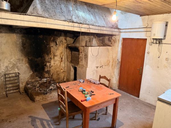 Moradia Rústica Independente com Terreno e Vista Rio Douro – São Tomé de Covelas, Baião Moradia Rústica Independente com Terreno e Vista Rio Douro – São Tomé de Covelas, Baião