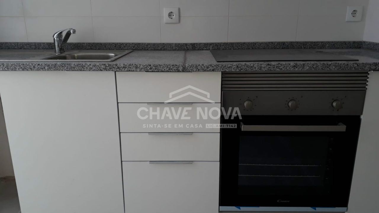 Apartamento T2 para Arrendamento em Arroios
