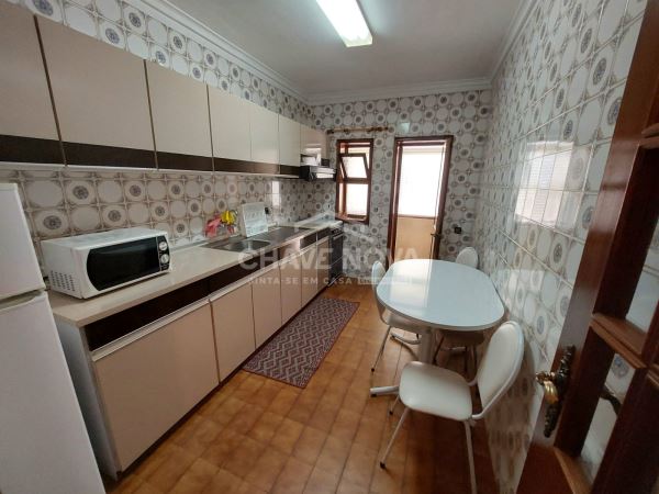 T2 com garagem junto á estação do metro santos silva T2 com garagem junto á estação do metro santos silva