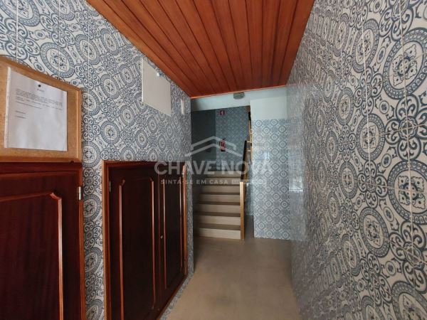 T2 com garagem junto á estação do metro santos silva T2 com garagem junto á estação do metro santos silva