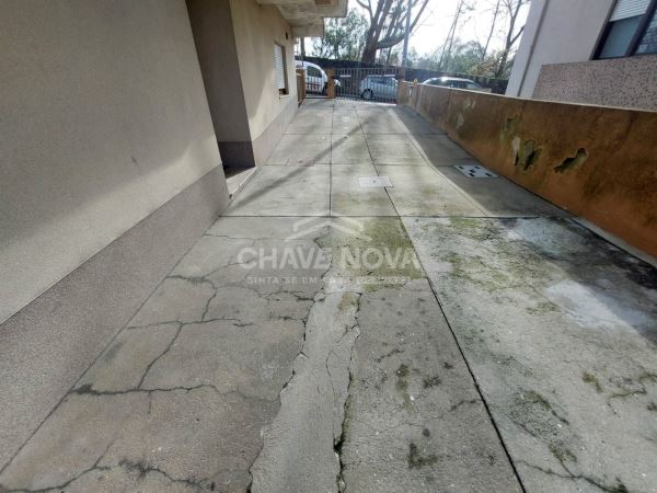 T2 com garagem junto á estação do metro santos silva T2 com garagem junto á estação do metro santos silva