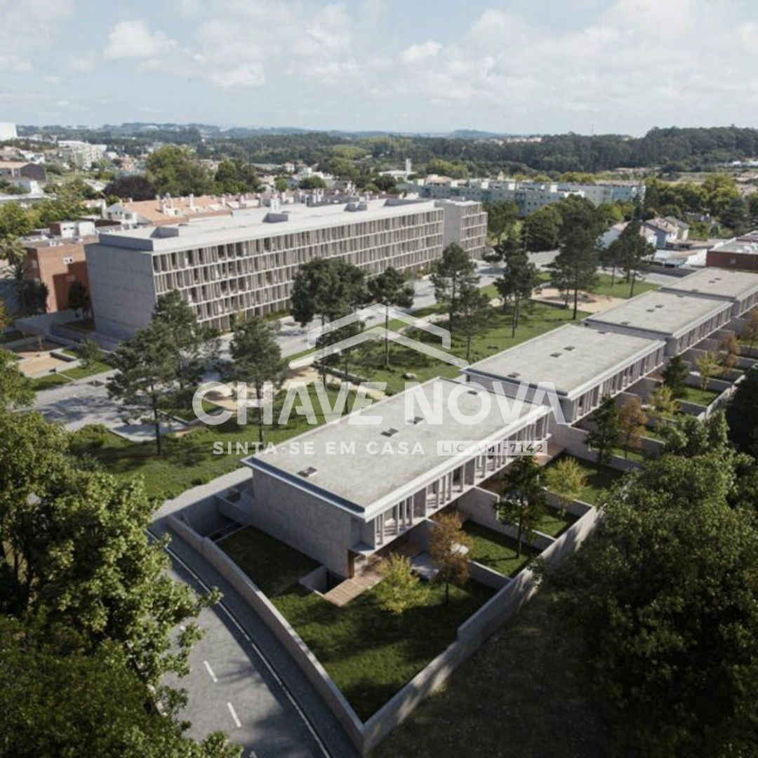 Apartamento T3 c/2 lugares de garagem + Arrumo em Arcozelo (Miramar) Apartamento T3 c/2 lugares de garagem + Arrumo em Arcozelo (Miramar)