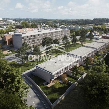 Apartamento T3 c/2 lugares de garagem + Arrumo em Arcozelo (Miramar) Apartamento T3 c/2 lugares de garagem + Arrumo em Arcozelo (Miramar)