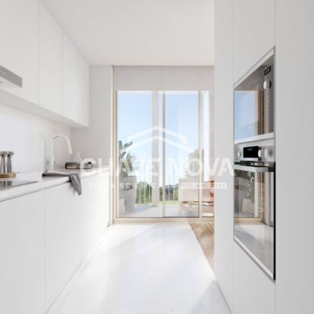 Apartamento T3 c/2 lugares de garagem + Arrumo em Arcozelo (Miramar) Apartamento T3 c/2 lugares de garagem + Arrumo em Arcozelo (Miramar)