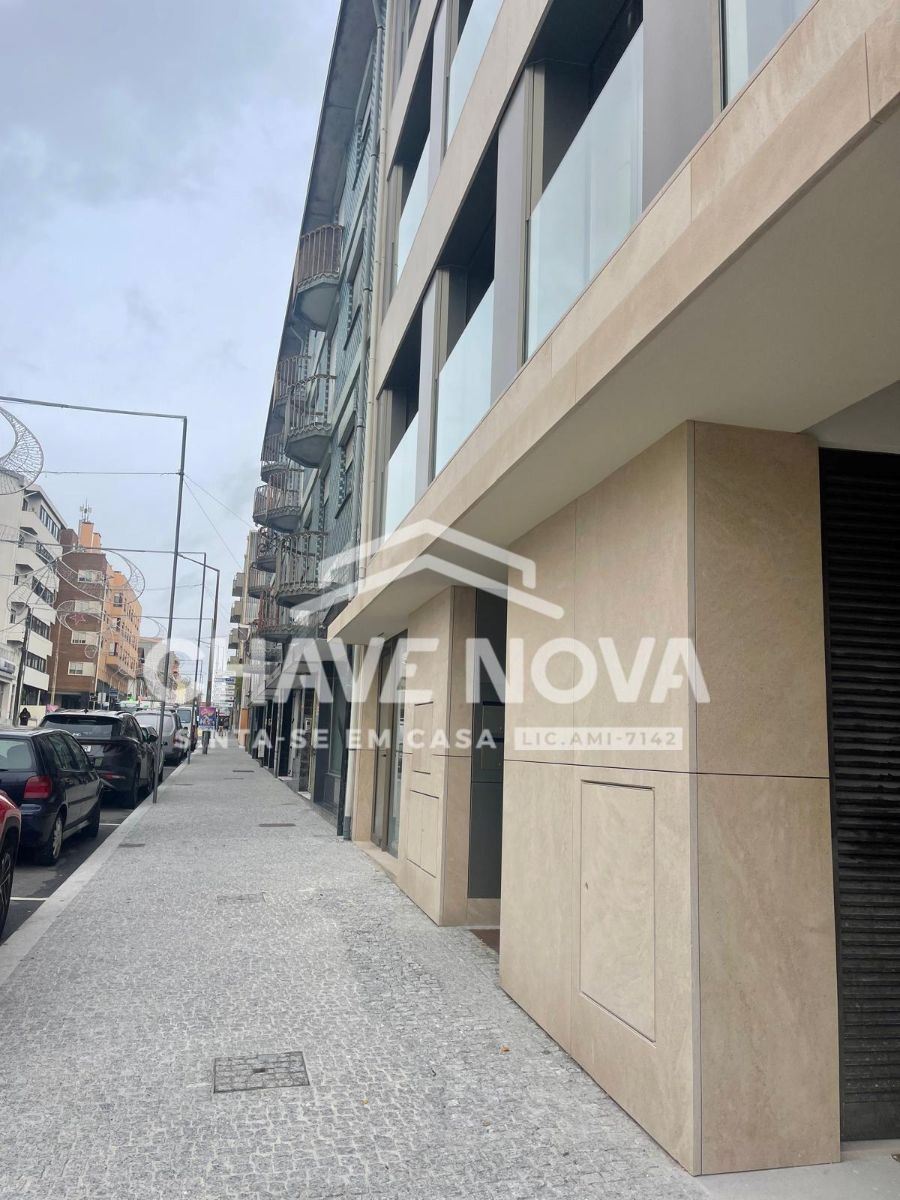 Loja para Arrendamento em São Mamede de Infesta e Senhora da Hora