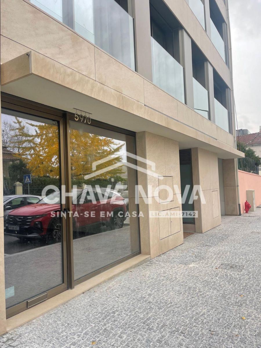 Loja para Arrendamento em São Mamede de Infesta e Senhora da Hora