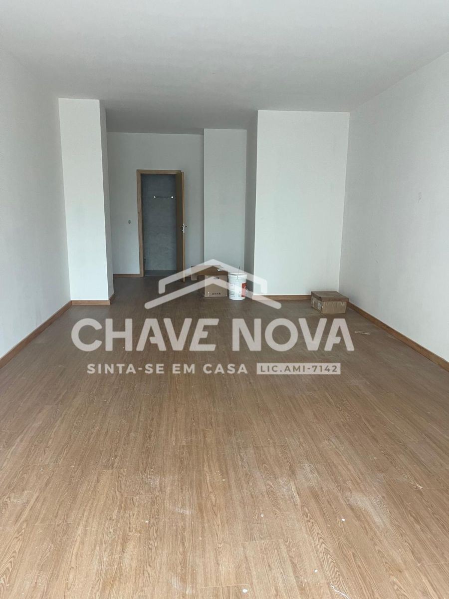 Loja para Arrendamento em São Mamede de Infesta e Senhora da Hora