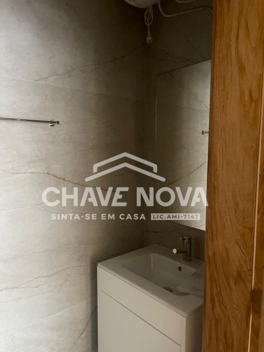 Loja para Arrendamento em São Mamede de Infesta e Senhora da Hora