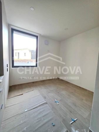 T0 Studio  a 200m Do ISCAP