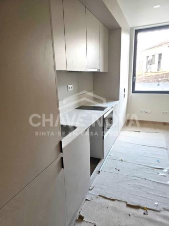 T0 Studio  a 200m Do ISCAP