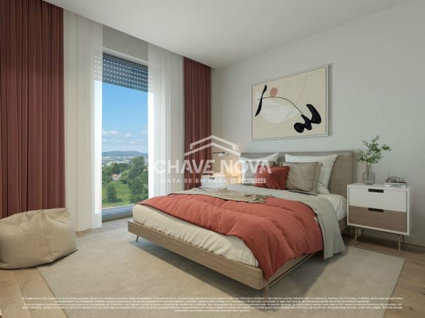 Apartamento T3 c/ Varanda e Lugar de Garagem Duplo em Oliveira do Douro 