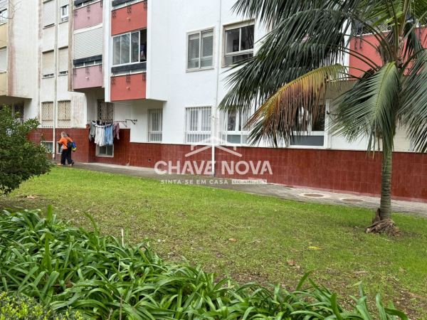 t2 remodelado em Alfragide