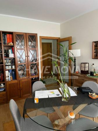 Apartamento T2 Como Novo com Lugar de Garagem - Junto ao Arrábida Shopping 