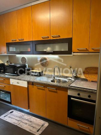 Apartamento T2 Como Novo com Lugar de Garagem - Junto ao Arrábida Shopping 