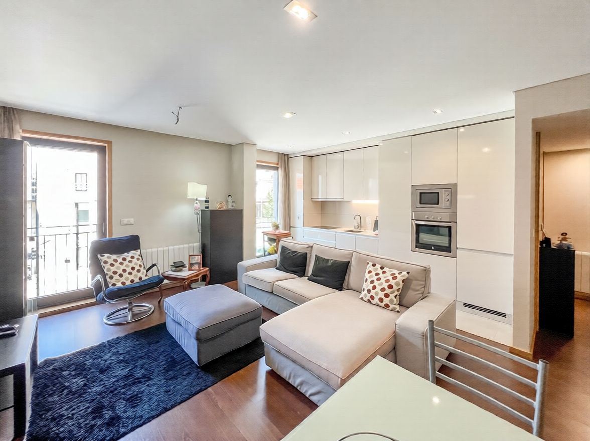 Apartamento T1 para Arrendamento em Mafamude e Vilar do Paraíso