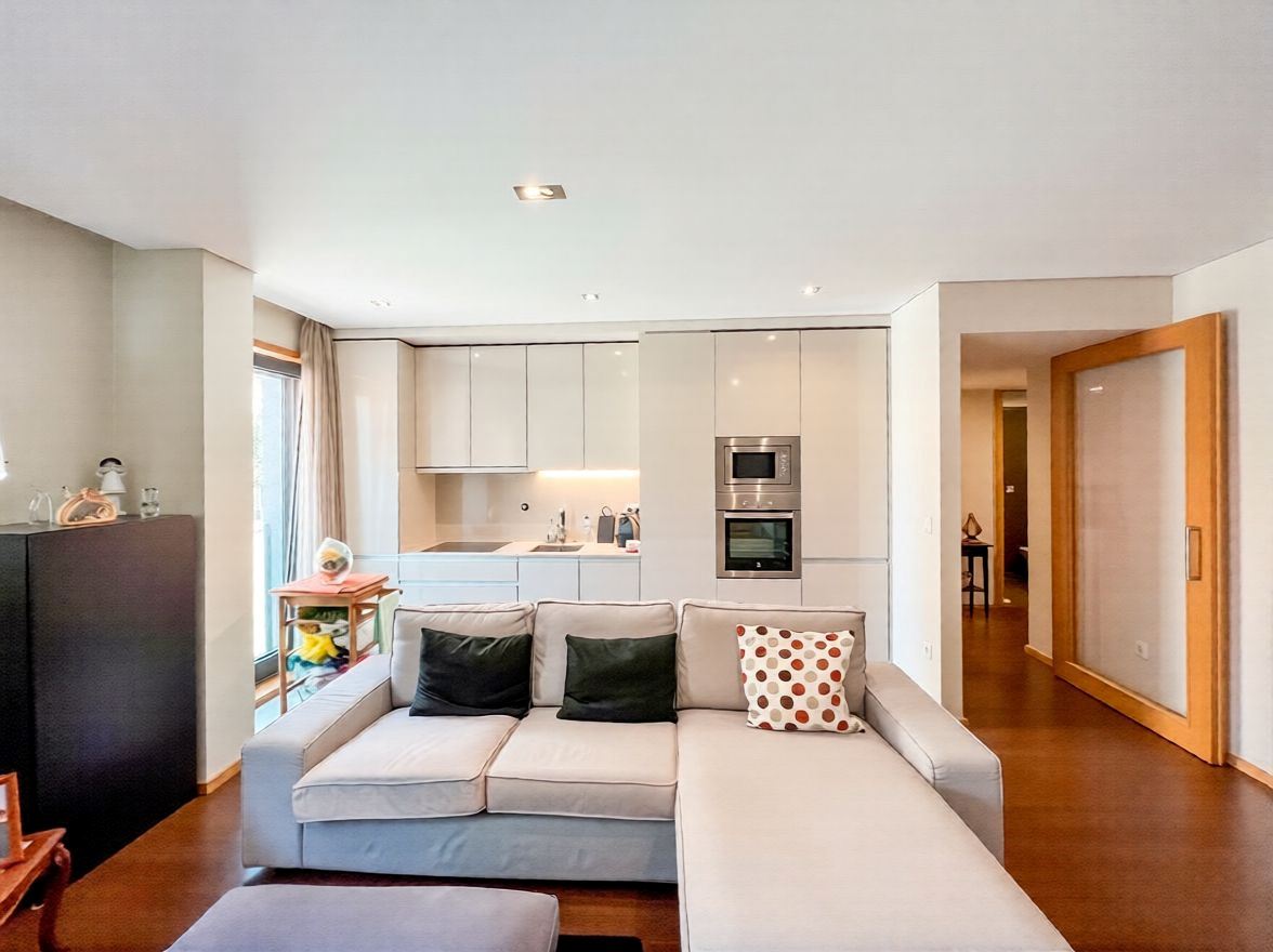 Apartamento T1 para Arrendamento em Mafamude e Vilar do Paraíso