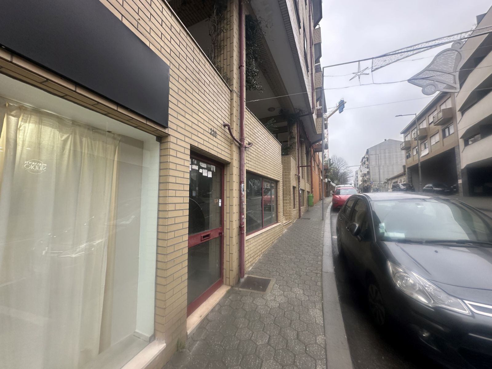 Loja para Venda em Mafamude e Vilar do Paraíso