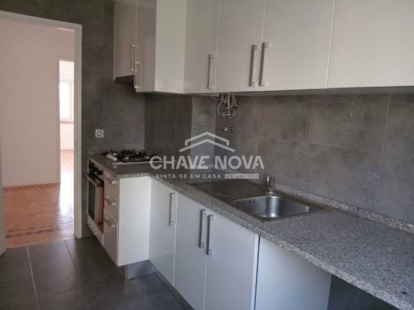 Apartamento T2 em Campo de Ourique