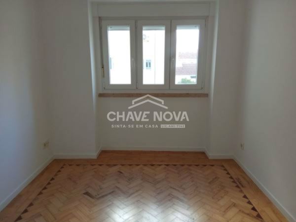 Apartamento T2 em Campo de Ourique