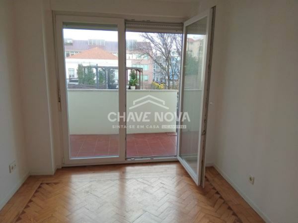Apartamento T2 em Campo de Ourique