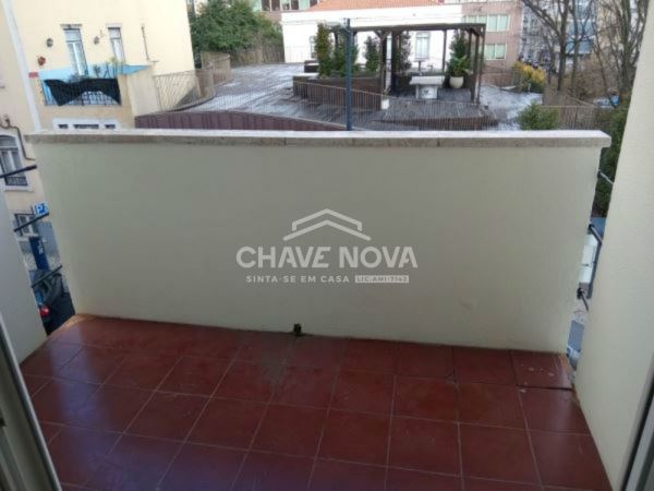 Apartamento T2 em Campo de Ourique
