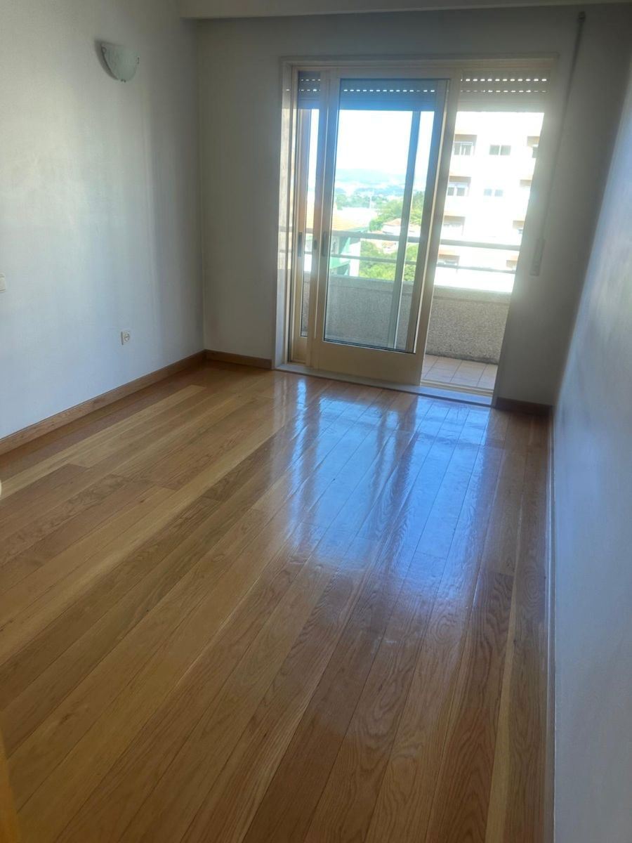 Apartamento T1 para Arrendamento em Mafamude e Vilar do Paraíso