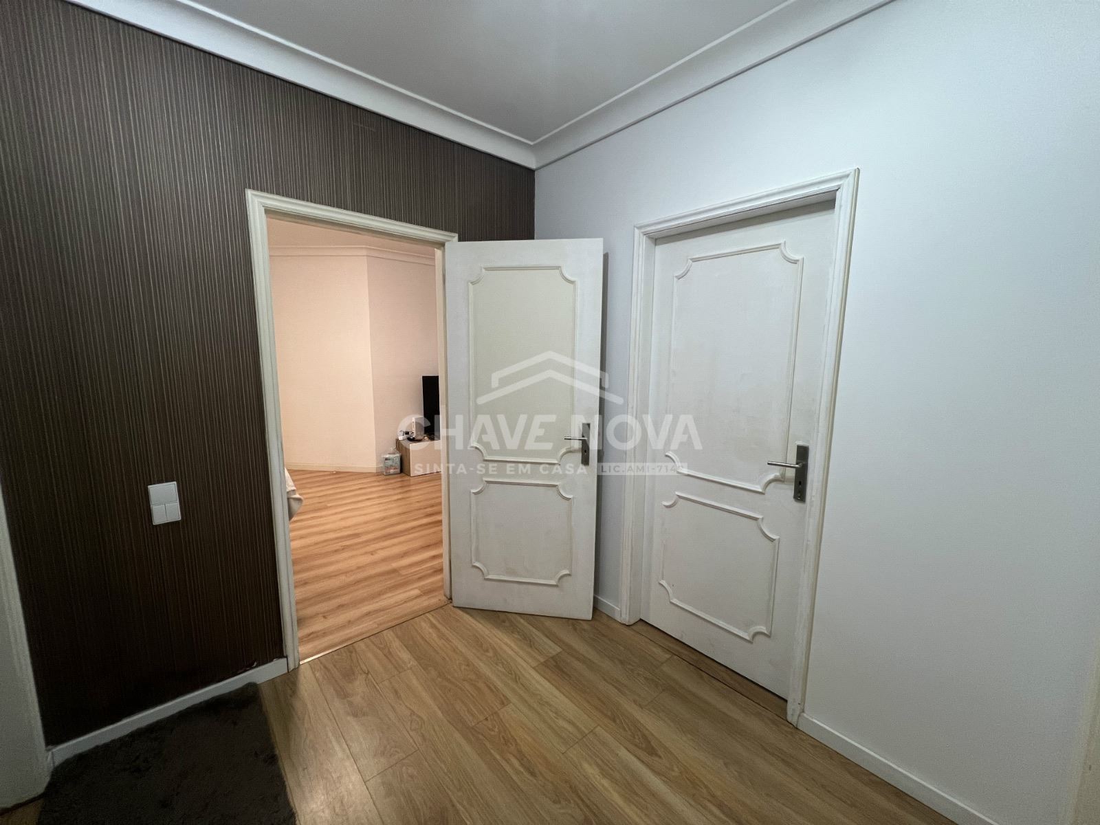 Apartamento T3 para Venda em Mafamude e Vilar do Paraíso