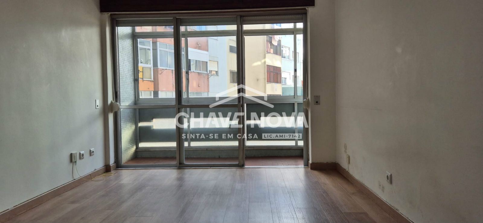Apartamento T1 para Arrendamento em Avenidas Novas