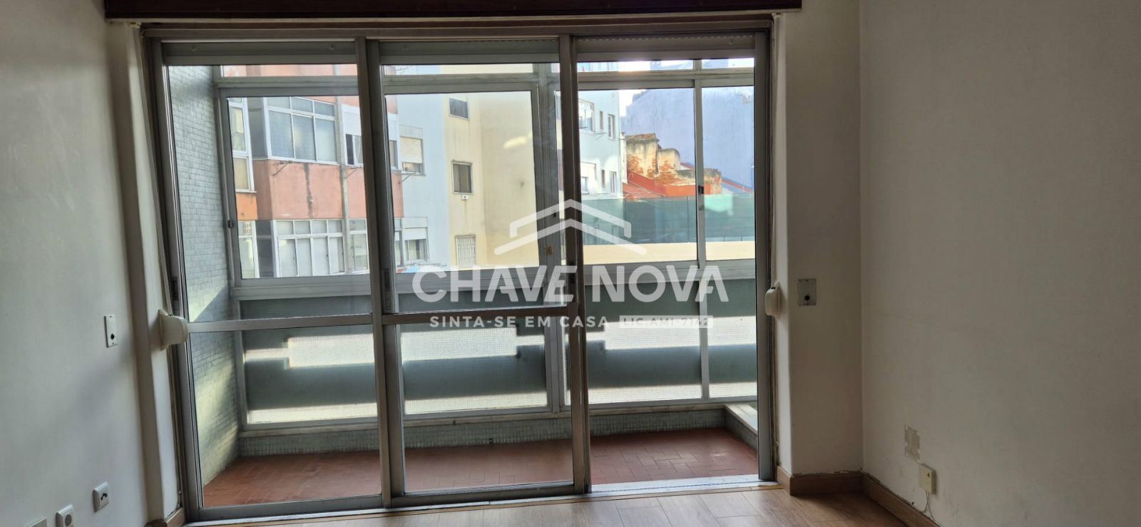 Apartamento T1 para Arrendamento em Avenidas Novas