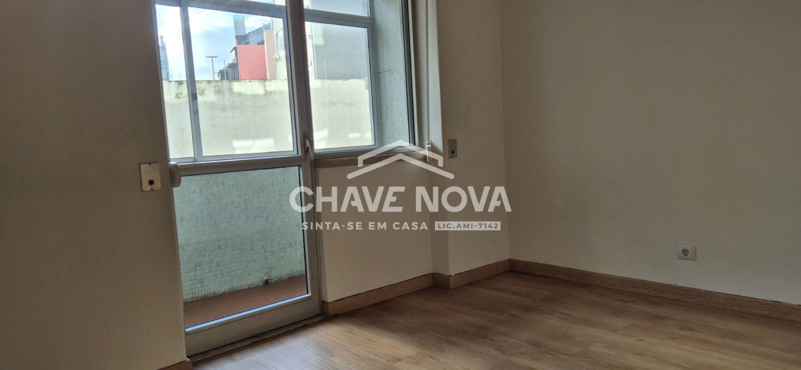 Apartamento T1 para Arrendamento em Avenidas Novas