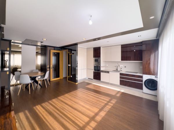 Excelente apartamento T1 equipado e mobiliado no Centro de Gaia (El Corte Inglés)