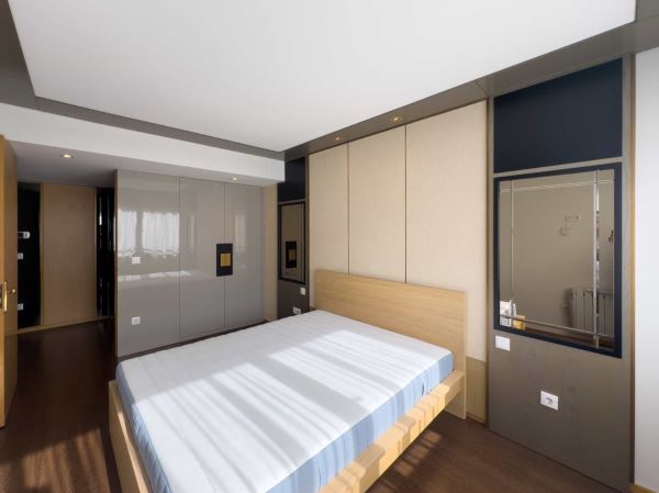 Excelente apartamento T1 equipado e mobiliado no Centro de Gaia (El Corte Inglés)