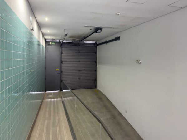 Excelente apartamento T1 equipado e mobiliado no Centro de Gaia (El Corte Inglés)