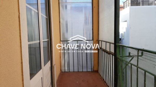 Apartamento T3 Renovado na Rua Antonio Enes, Avenidas Novas, Lisboa.