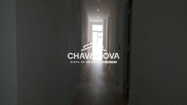 Apartamento T3 Renovado na Rua Antonio Enes, Avenidas Novas, Lisboa.