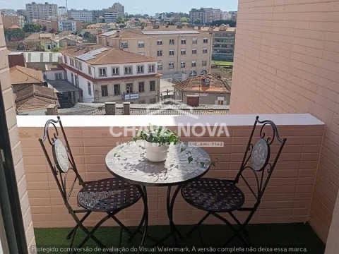 Apartamento T1 para Venda em Vila Nova de Gaia.