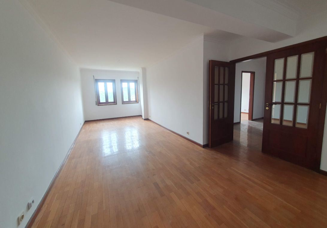 Apartamento T2 para Venda em Arcozelo