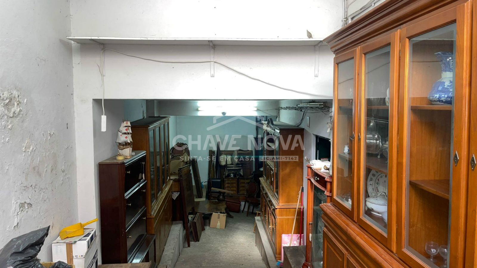 Negócio para Venda em Santa Marinha e São Pedro da Afurada