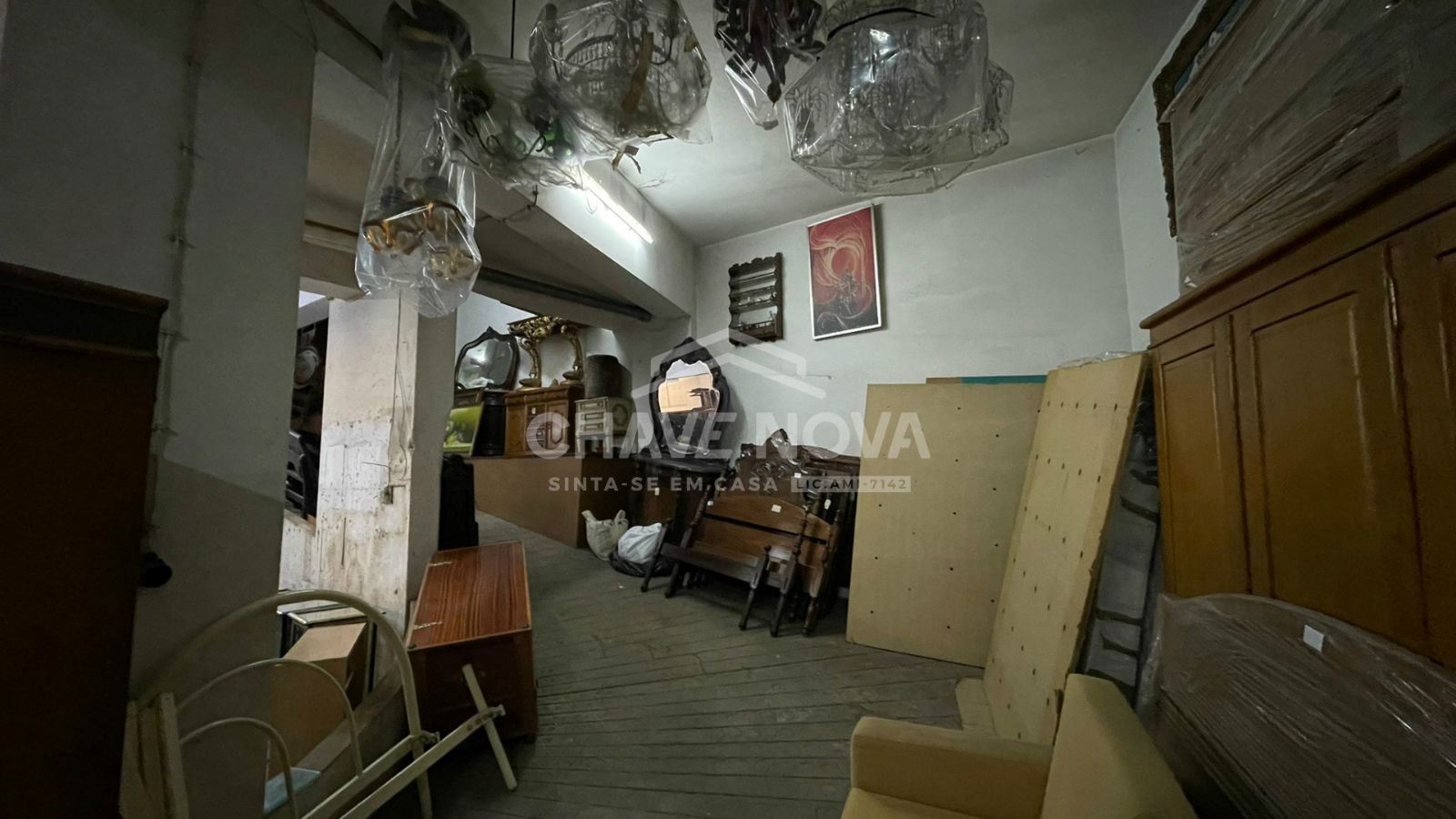 Negócio para Venda em Santa Marinha e São Pedro da Afurada